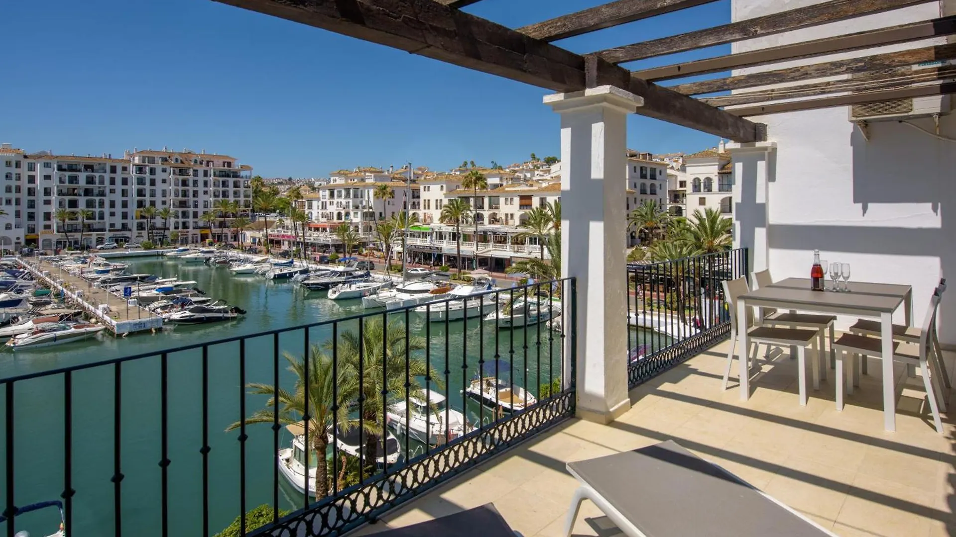 Beautiful Duquesa Harbour Apt 2001 Manilva Apartment