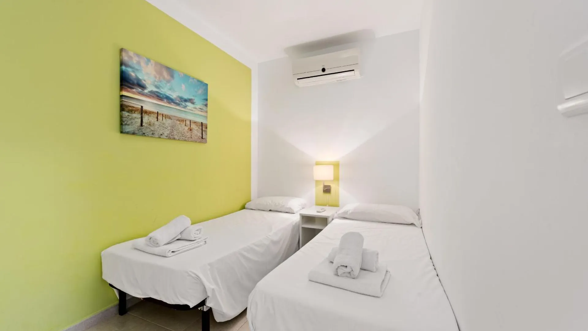 Beautiful Duquesa Harbour Apt 2001 Manilva